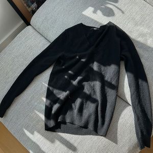 100% cashmere v neck sweater